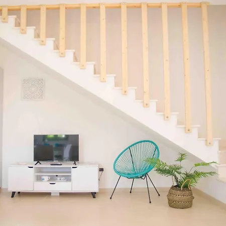 Casa Alice, Modern House 5 Min Drive From The Sea Διαμέρισμα *